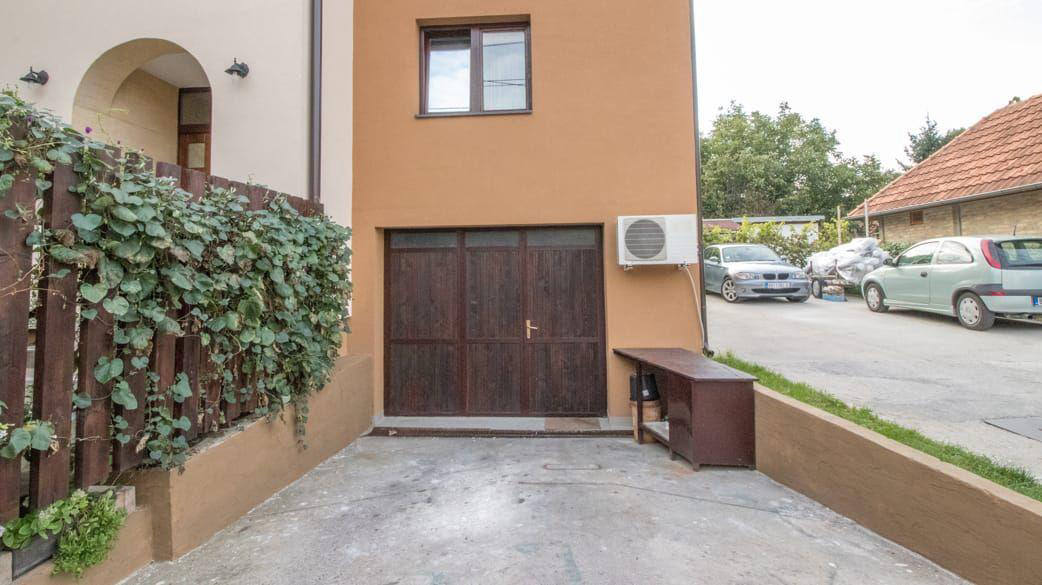 Квартира, 2368 м², 324 044$ — FAKTOR